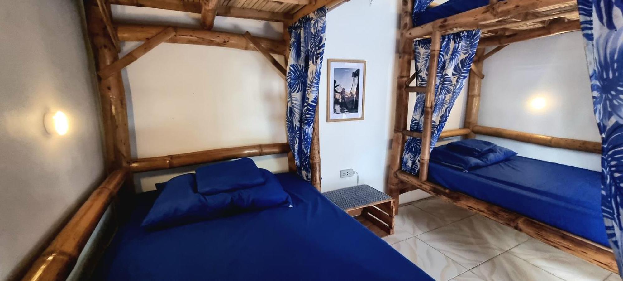 A Pousada Blue House Backpackers Siquijor San Juan  Exterior foto